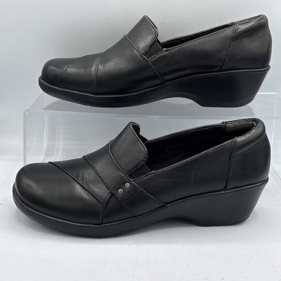 Clarks Collection Esha Marigold Women’s 9M Black Leather Loafers Slip-On Comfort - Picture 3 of 11